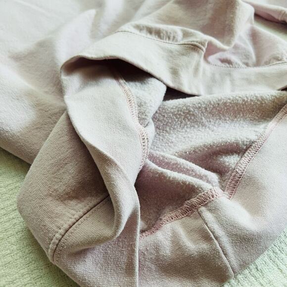 MAMA Crewneck Medium Mom Pull Over Top in Light Pink / Lavender Gildan - Picture 7 of 7